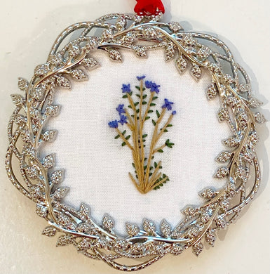 Ornament 32